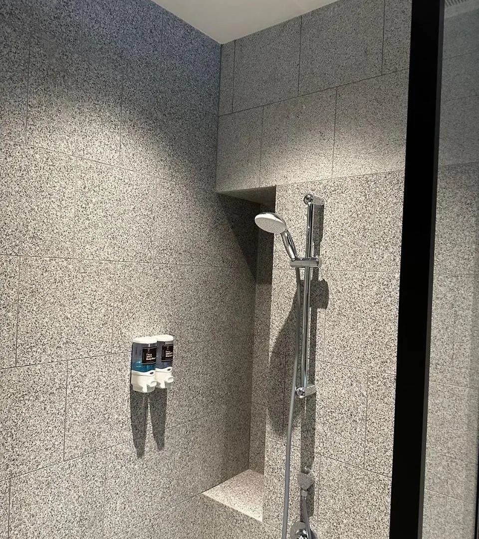 Aparthotel Scarletz Suites Klcc Deluxe Room Kuala Lumpur